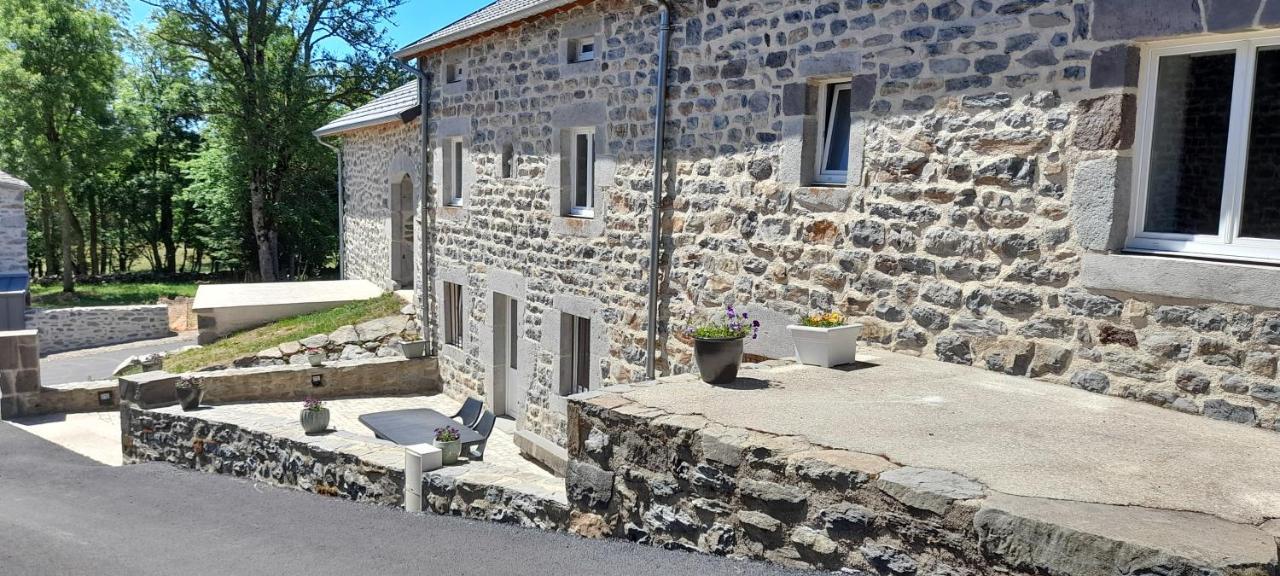 Appartement Chez Nave au pied du Meygal à Boussoulet Extérieur photo